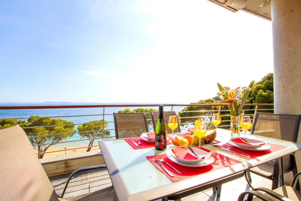 Almadraba-Canyelles Apartment | LEON Immo Apartment Playa y Sol - 10024