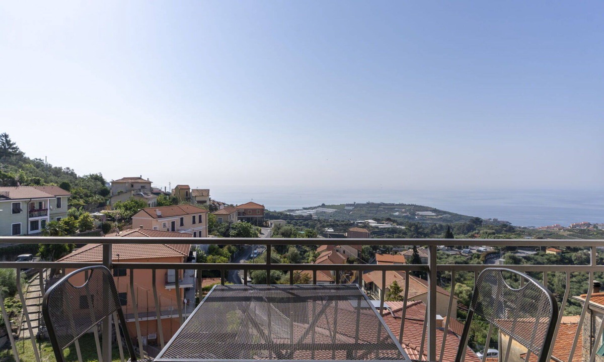 Terzorio Apartment | Lovely apartment for 6 people with WIFI, A/C, balcony and pets allowed