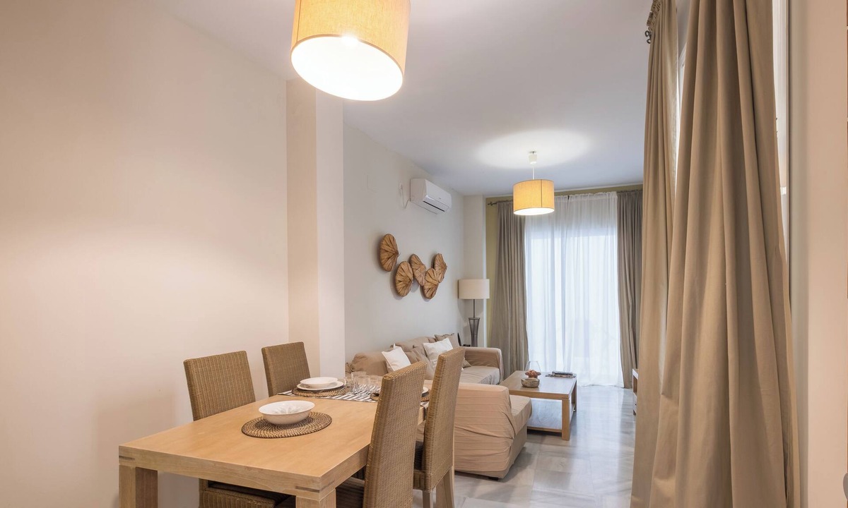 Doctor Barraquer-Grupo Renfe-Policlinico Apartment | MACARENA ACTIVE APARTMENT