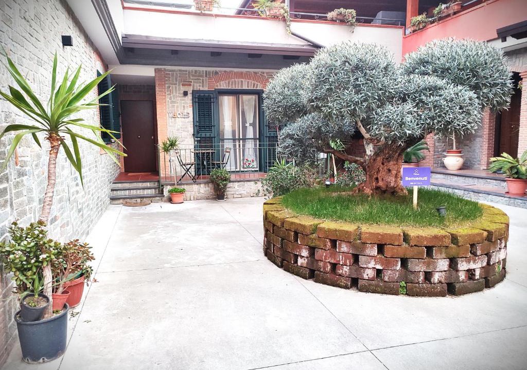 Sant'Egidio del Monte Albino Apartment | Midway House Italy Apartment