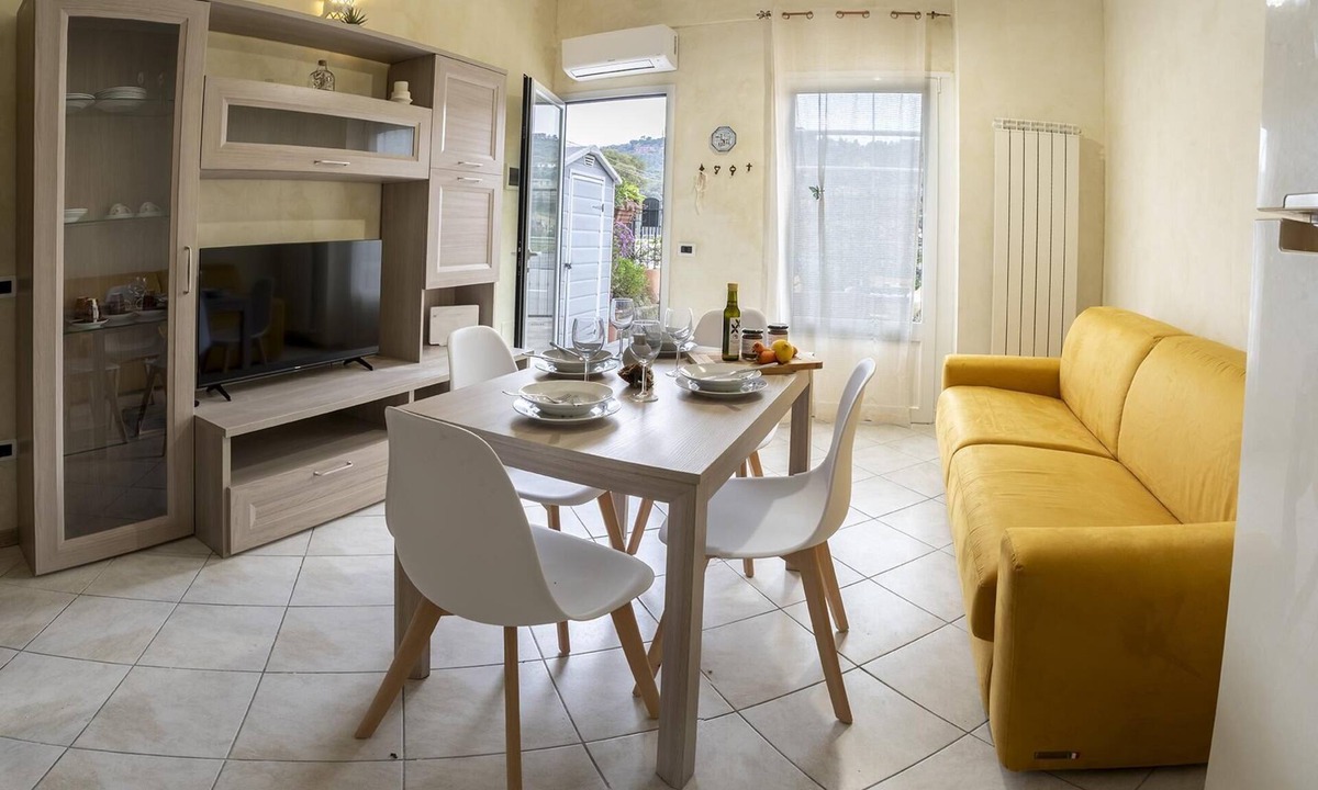 Poggi Apartment | Modern apartment with A/C and WiFi | Ap23