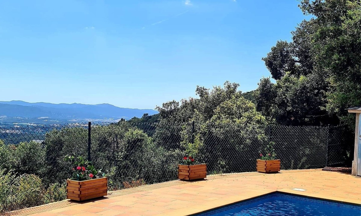 Sant Pere de Vilamajor Apartment | Montseny Natural Park Forest Studio with spectacular valley and coastal views