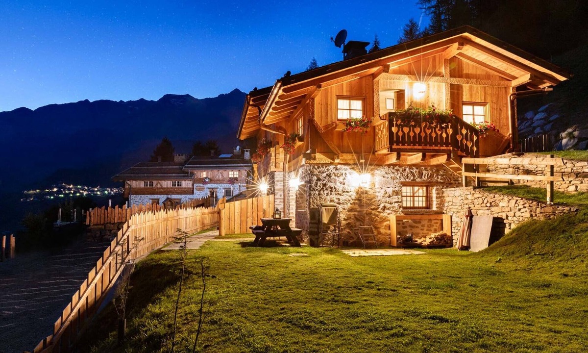 Cogolo Ski Chalet | Mountain lodge - MASI SGHIRLAT Val Di Sole Trentino STELVIO National Park