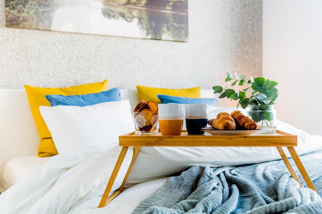 Pueblo Latino Apartment | New comfortable apartment with 2 bedrooms near the beach