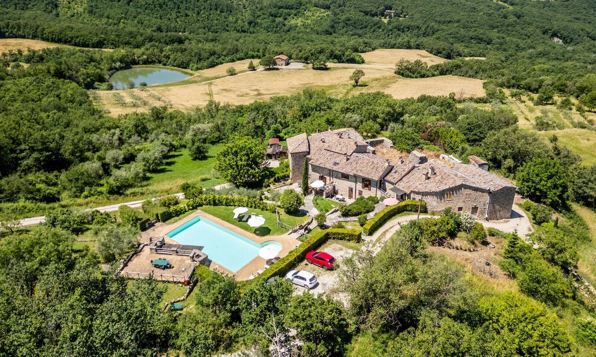 Accommodation Todi Pg | Izzalini