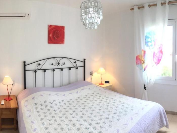 Roses Town Center Apartment | Norfeu 3h