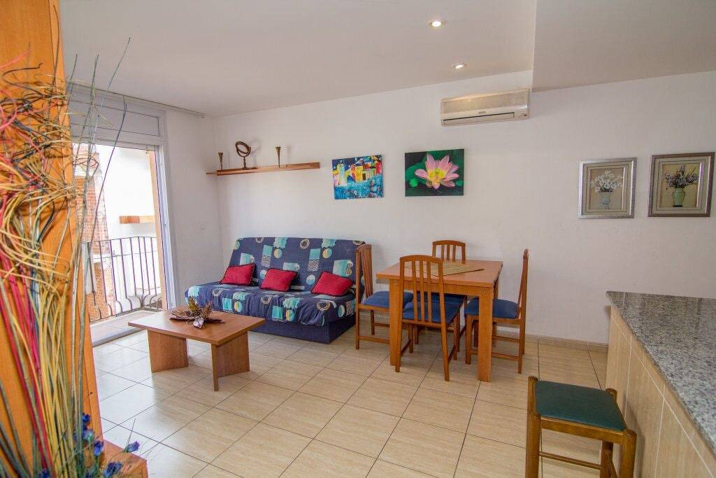 Roses Town Center Apartment | Norfeu Park 2-4 - Two Bedroom Apartment, Sleeps 5