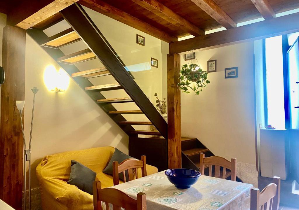 Picanello-Ognina-Barriera-Canalicchio Apartment | OutOfTrain House - central station proximity