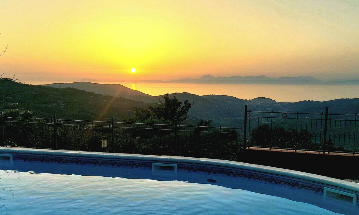 Laureana Cilento Villa | Overview Exclusive villa in Cilento with swimming pool