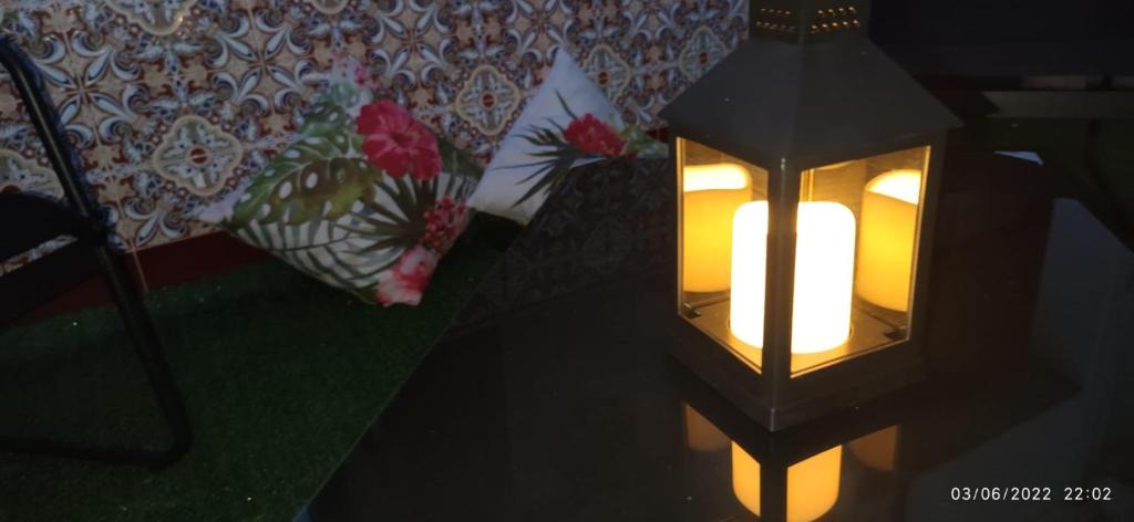 Valdeolleros Apartment | Patio privado, parking gratis y a un paso del vial