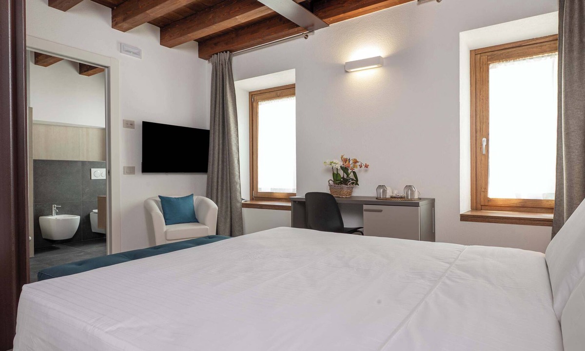 Valgatara House | Paverno Hospitality Suites - 02 Marina