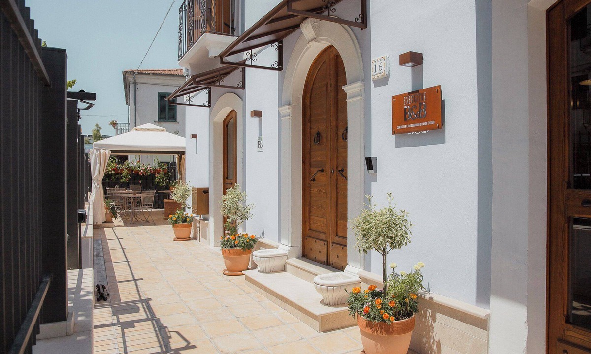 Scafa Bed & Breakfast | Per Vacanze e Lavoro, Comfort a 900m dal Casello Scafa-alanno Della A25