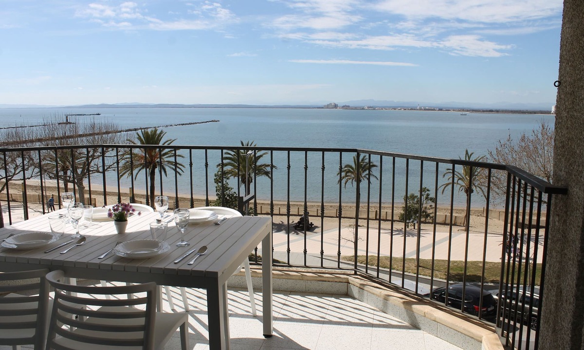 Roses Town Center Apartment | Pi Sunyer 4 1A - One Bedroom Apartment, Sleeps 4