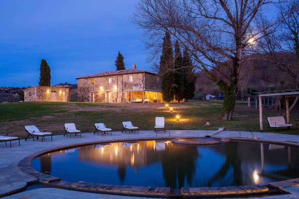 San Casciano dei Bagni Villa | Podere La Piscina- Acqua Termale e Relax
