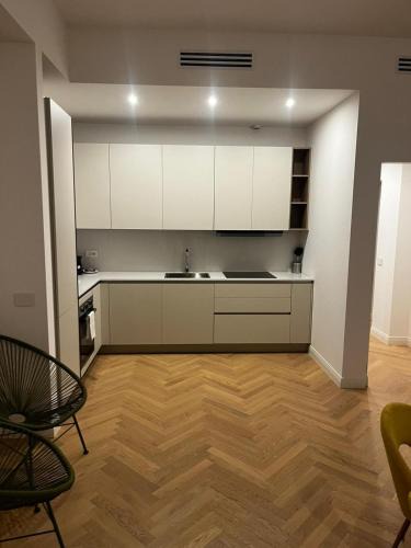 Guastalla Apartment | Porta Romana Metro Duomo