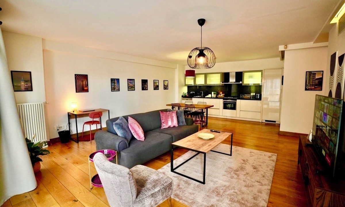 Kabatas Apartment | Prime location explore İstanbul on foot