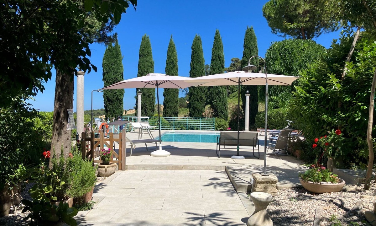 Capodarco Villa | Private Charming Villa with swimming pool and park on the Marche hills, sea view
