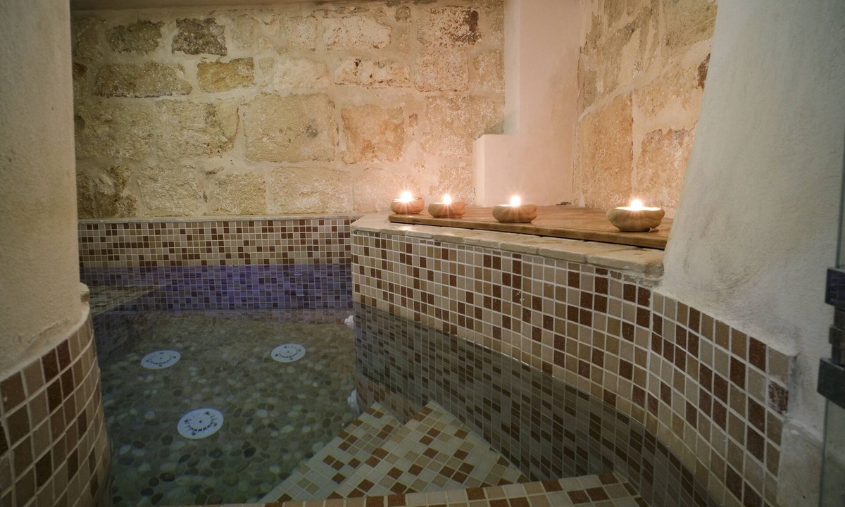 Centro Storico House | Private cottage with hot tub