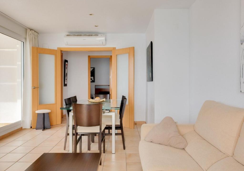 Vinaros Apartment | Quaint Apartment close to the Seabeach