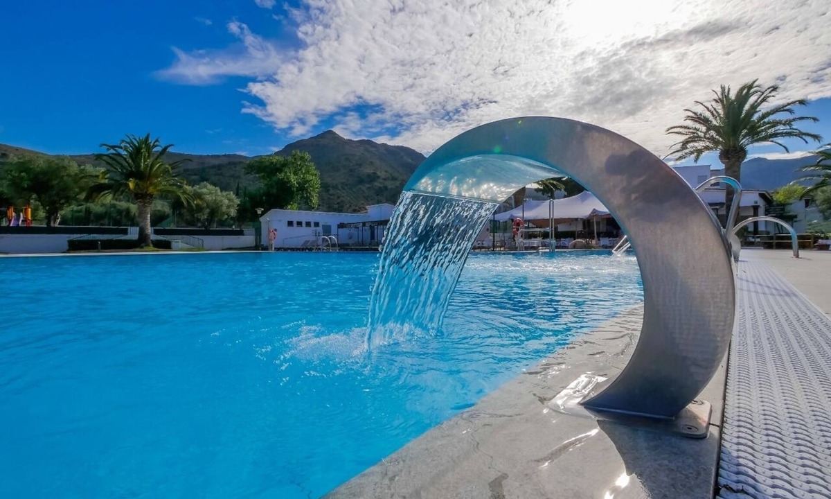 Roses Town Center Apartment | Rescator Resort 201