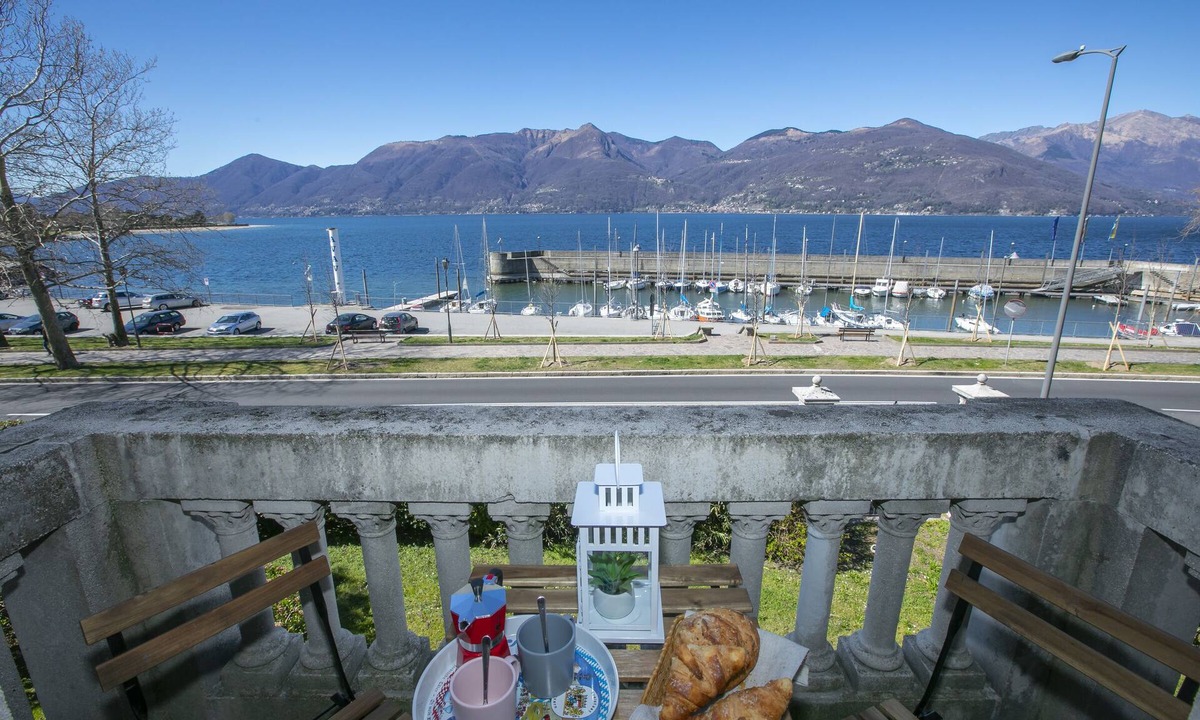 Luino Apartment | Residenza Gardenia Lake View Luino Center, Luino, Italy