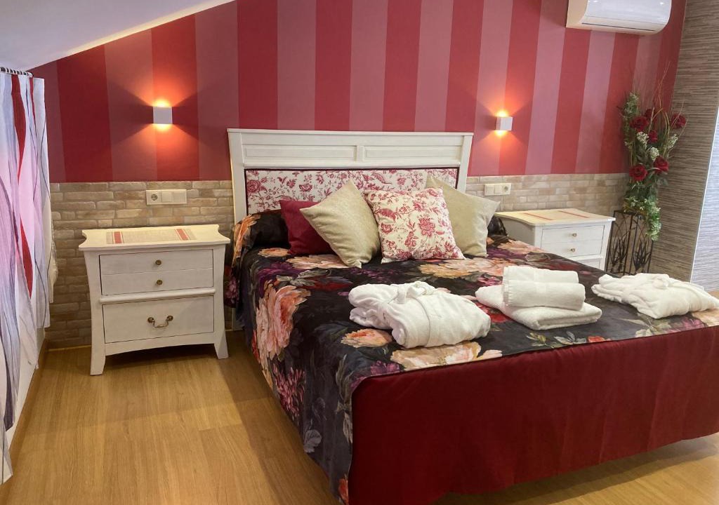 El Barraco Apartment | Rosa Roja