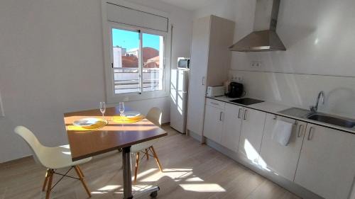Roses Town Center Apartment | Rosesapparts Estudios & Parking