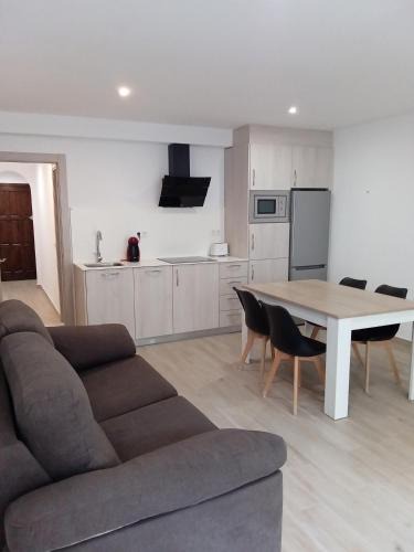 Roses Town Center Apartment | Rosesapparts PortMar
