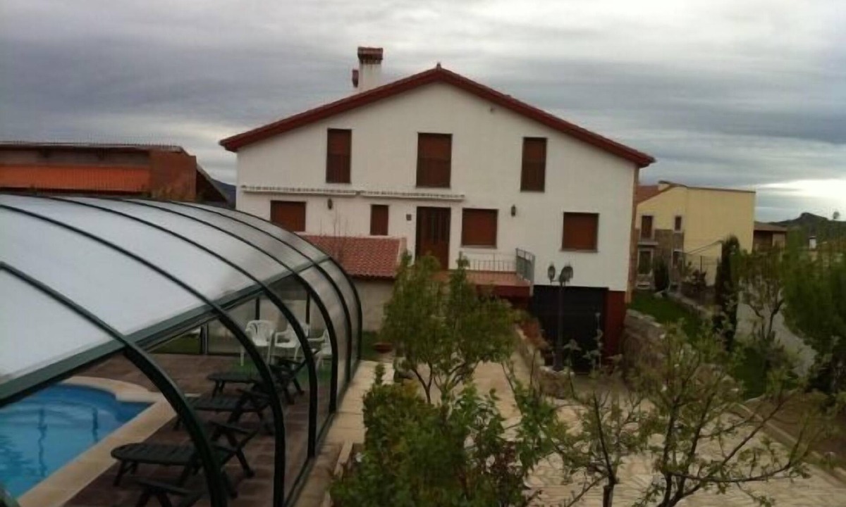 La Hoya Cottage | Rural House La Covatilla Refuge I, II, III and IV * for 5-7 seats