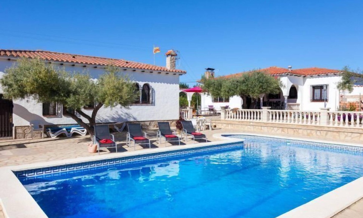 Miami Platja House | Rustical Mont Roig by Interhome