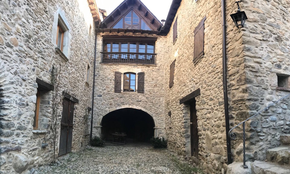 Benasque Apartment | S. XVI Manor House: Yégües-Mingot House (sleeps 2)