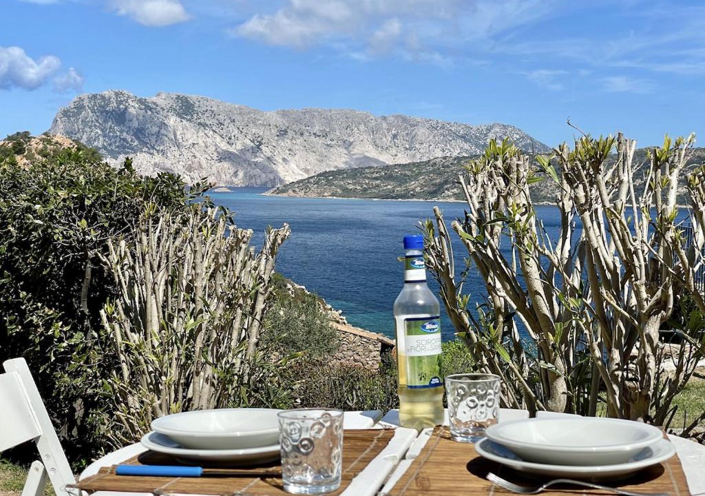 Capo Coda Cavallo Apartment | SAN TEODORO PUNTA EST MONOLOCALE VISTA MARE