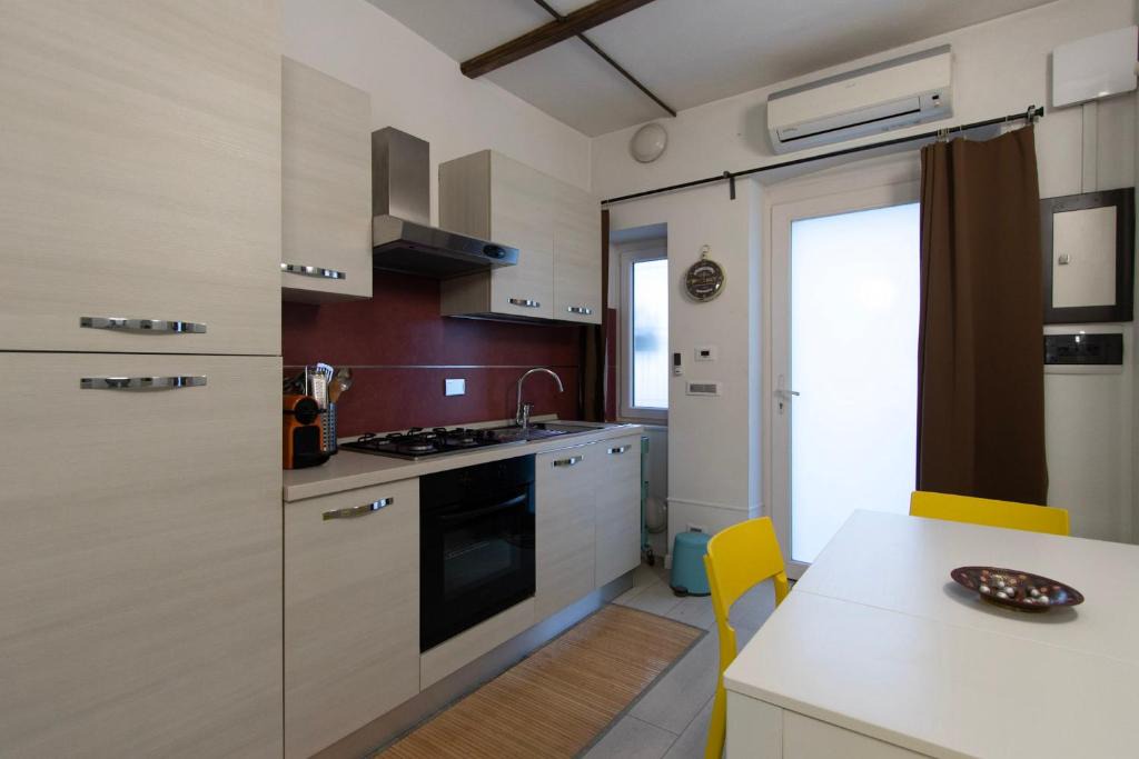 Historic Centre Apartment | Santa Chiara