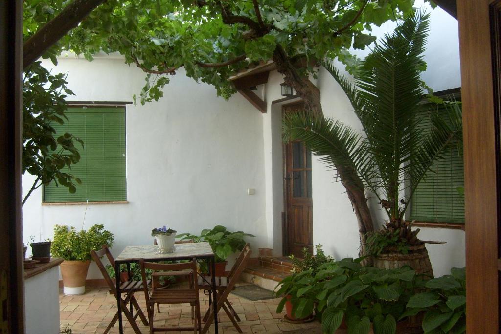 Casas de Santa Cruz House | Señorío de Monterruiz
