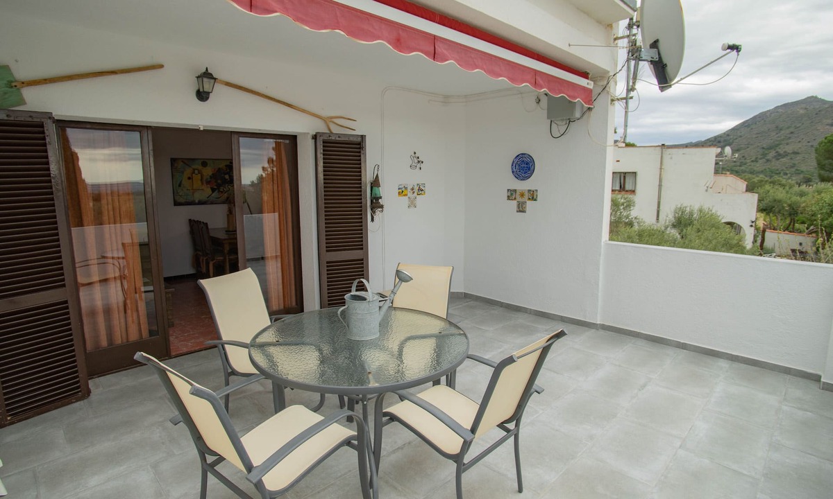 El Mas Bosca Apartment | Sea view, terrace 20 m2, WIFI, parking, barbecue and garden of 1000 m2.