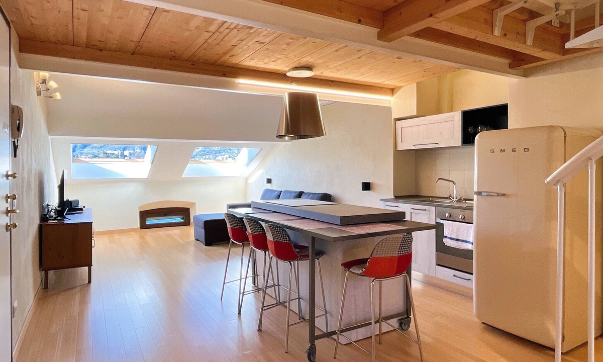 Lecco Apartment | Sky Apartment - Affitti Brevi Italia