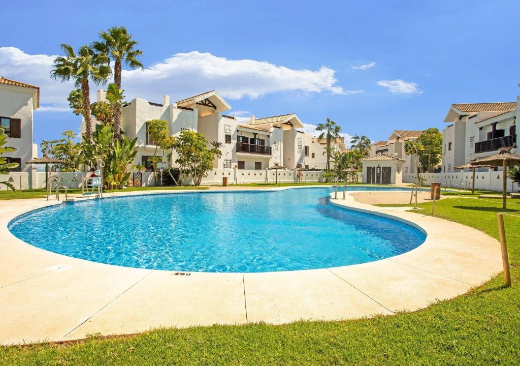 San Roque Apartment | Spacious Apartment in San Roque with Swimming Pool