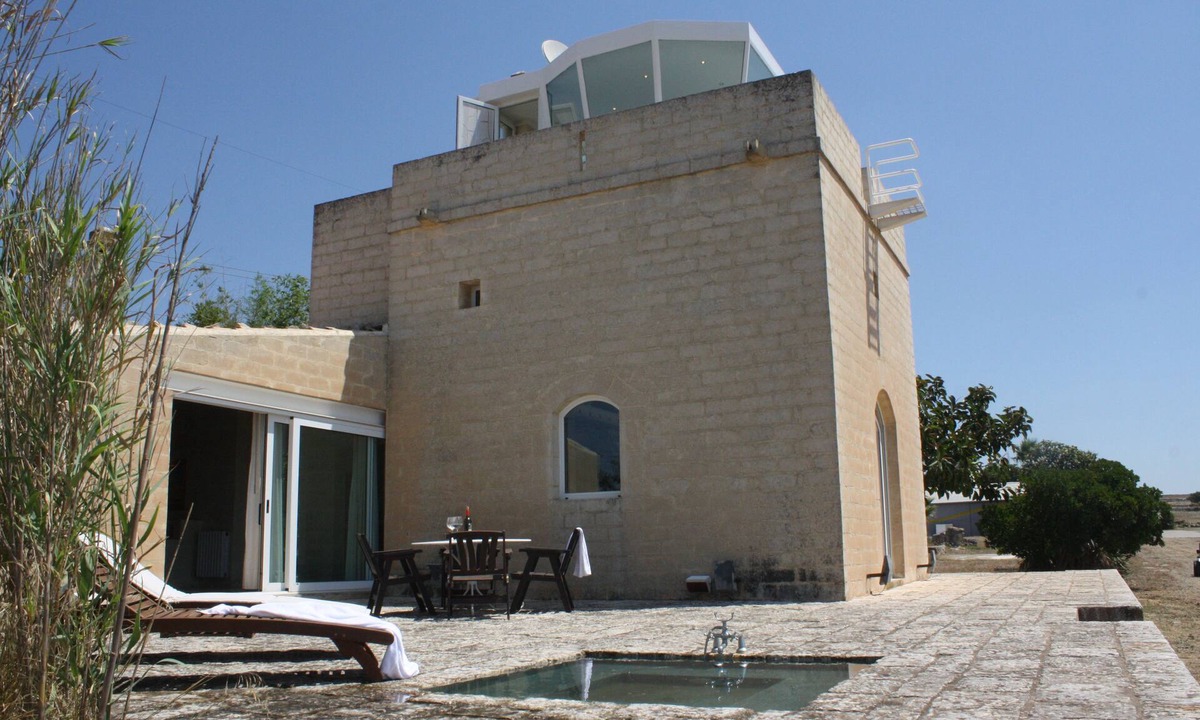 Ragusa House | stone tower house