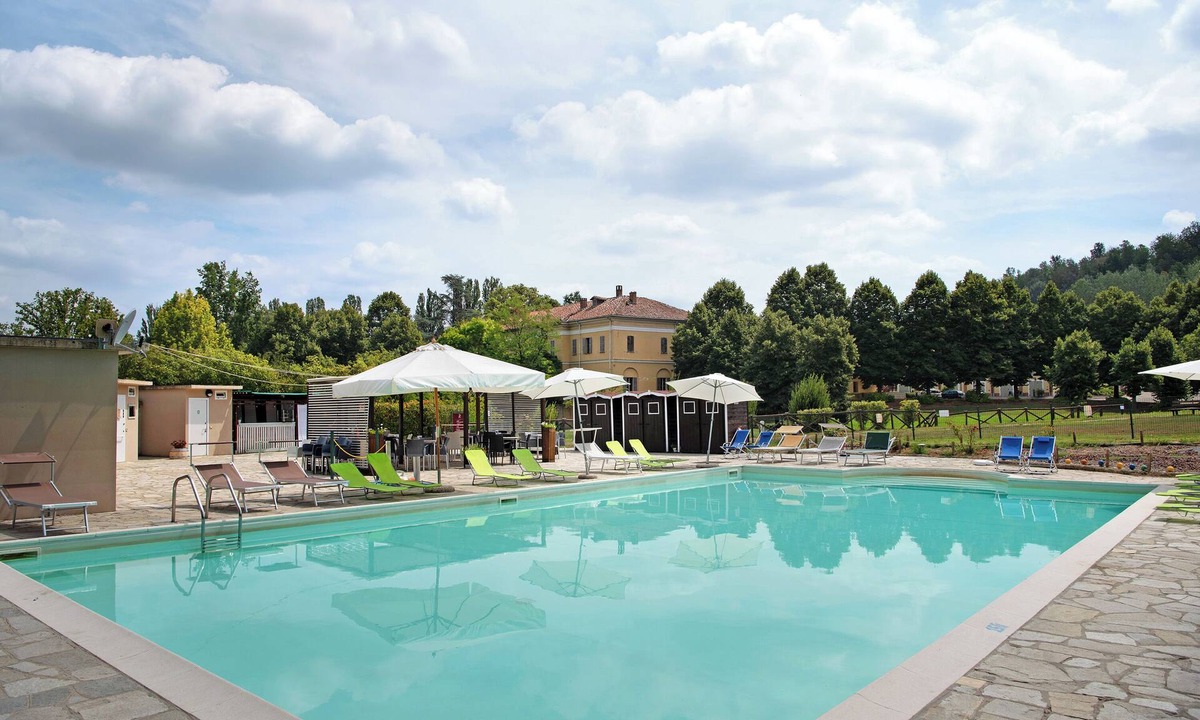 Cardona Apartment | Studio Apartment 'Dimora Il Feudo Apt 20' with Shared Pool, Wi-Fi and Air Conditioning