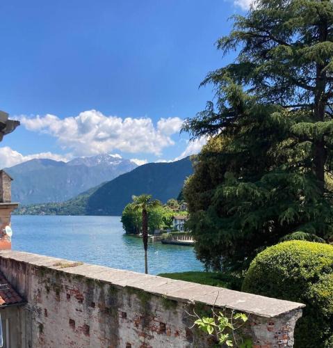 Tremezzina Apartment | "The Balbianello Lake House Blue"