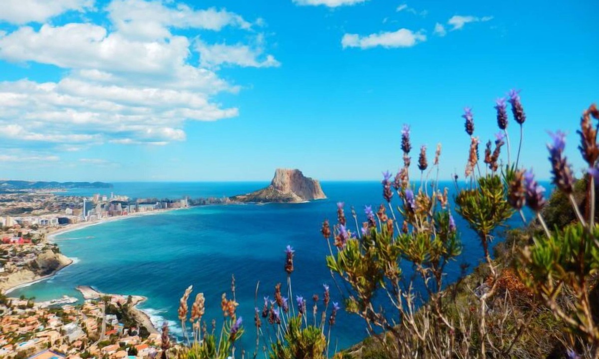 Empedrola House | Vacation home Tenis Janka (CLP265) in Calpe/Calp - 9 persons, 3 bedrooms