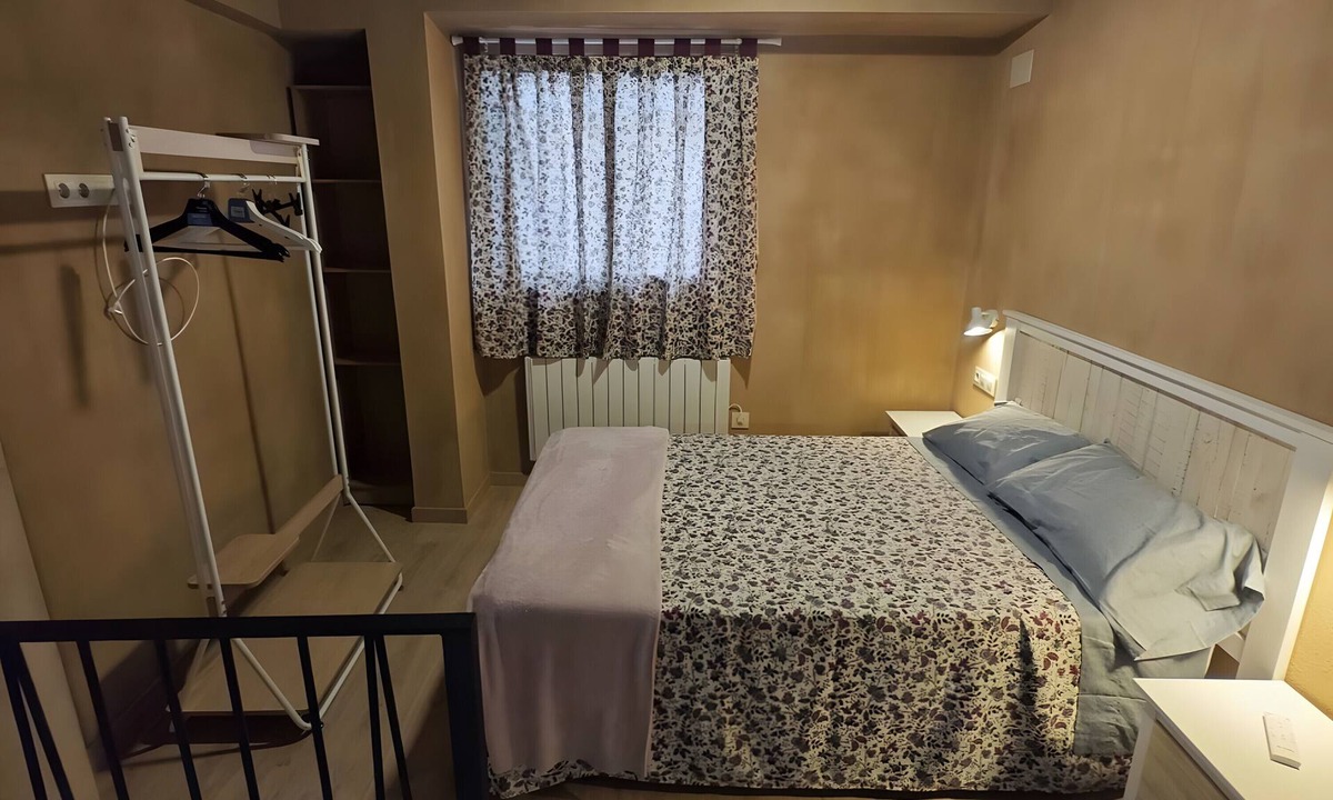 Ademuz Apartment | 'Vencejos' Studio with Wi-Fi