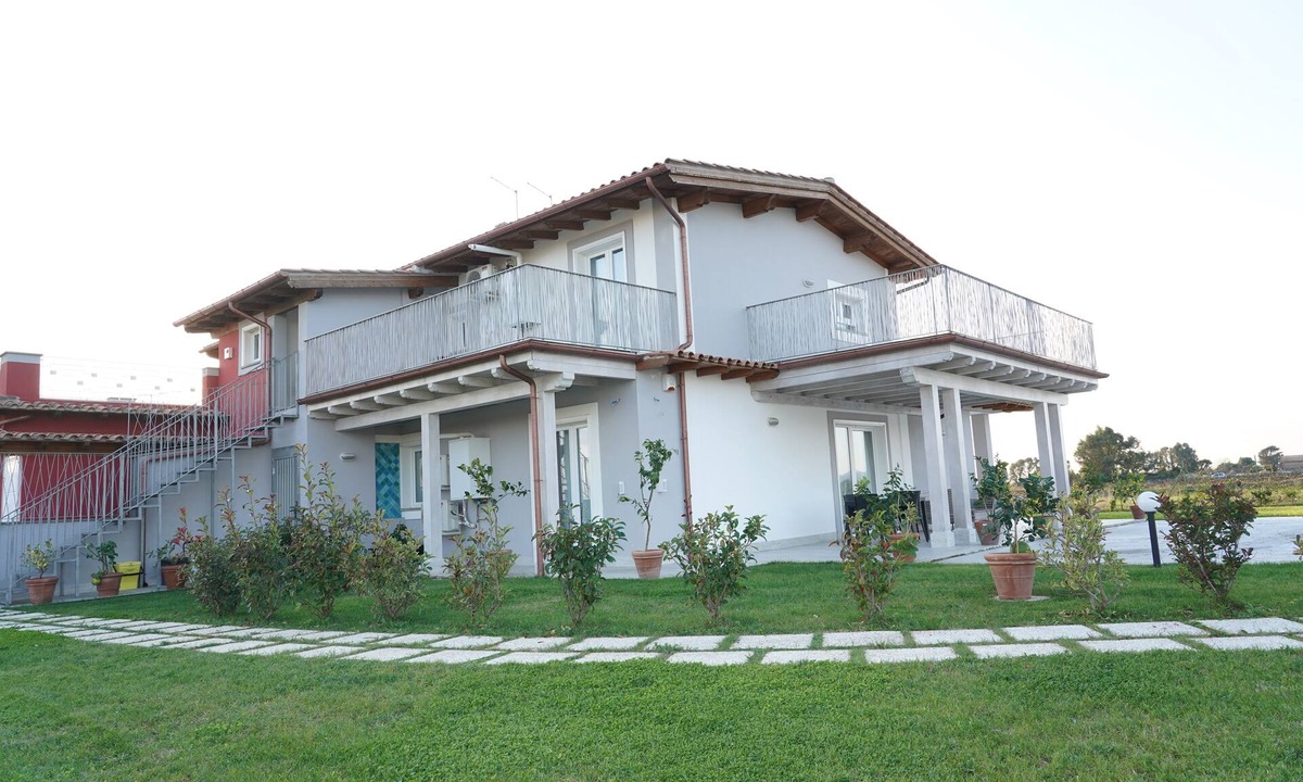Ladispoli Villa | Villa consisting of two independent suites