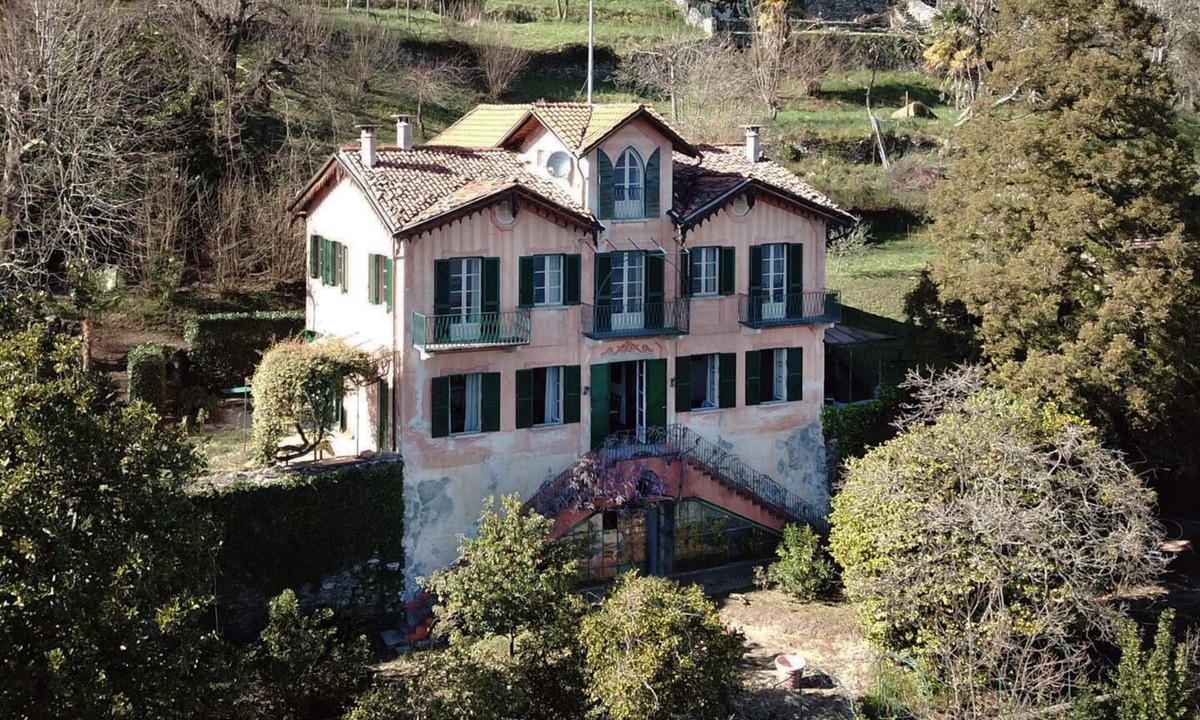 Piazza Villa | Villa della Marchesa