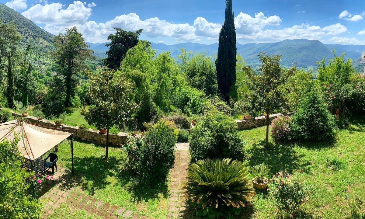 Giuliano di Roma Apartment | Villa Felici Camilla