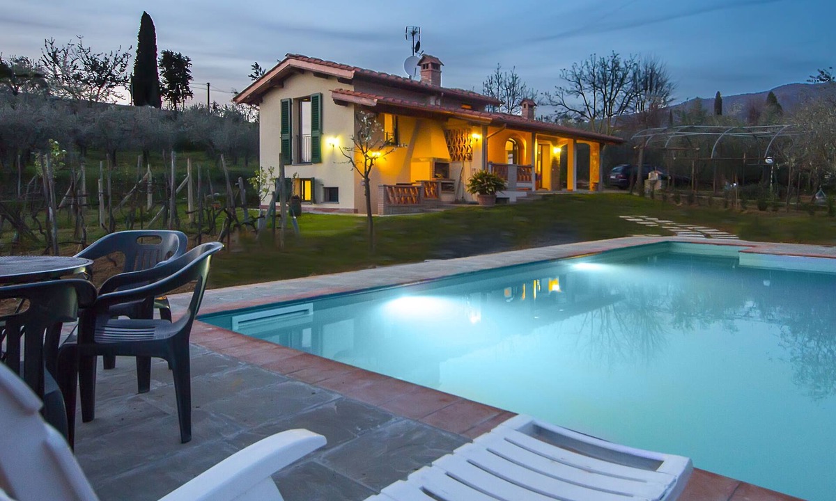 Reggello Villa | Villa in Toscana - Reggello con Piscina, Wi-Fi, Giardini.