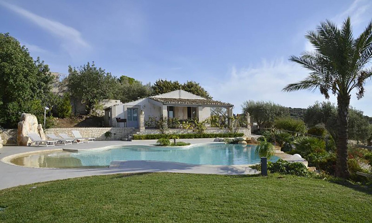 Scicli Villa | Villa Iris, Scicli, Italy