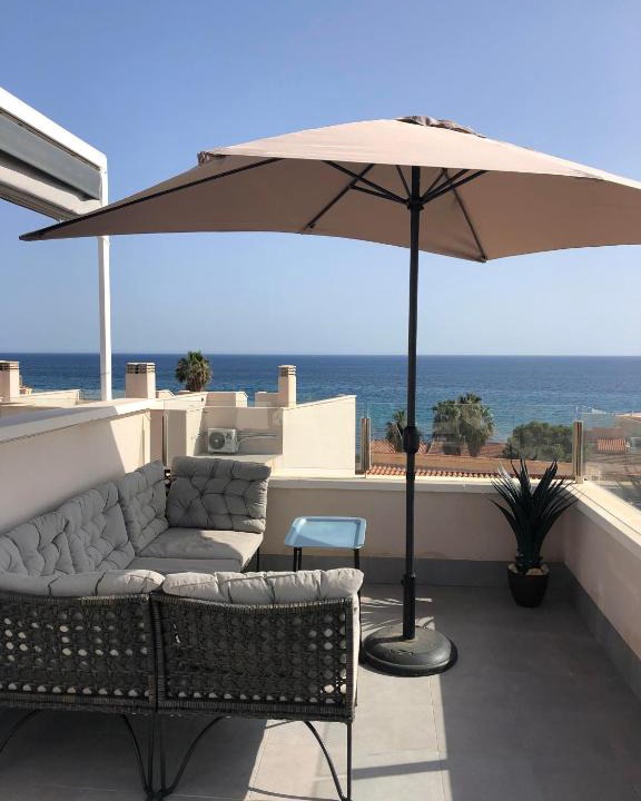 Los Puertos Villa | Villa Isla Plana, right by the sea - Grande