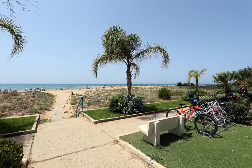 Plaja Grande Villa | Villa Marina Playa Grande
