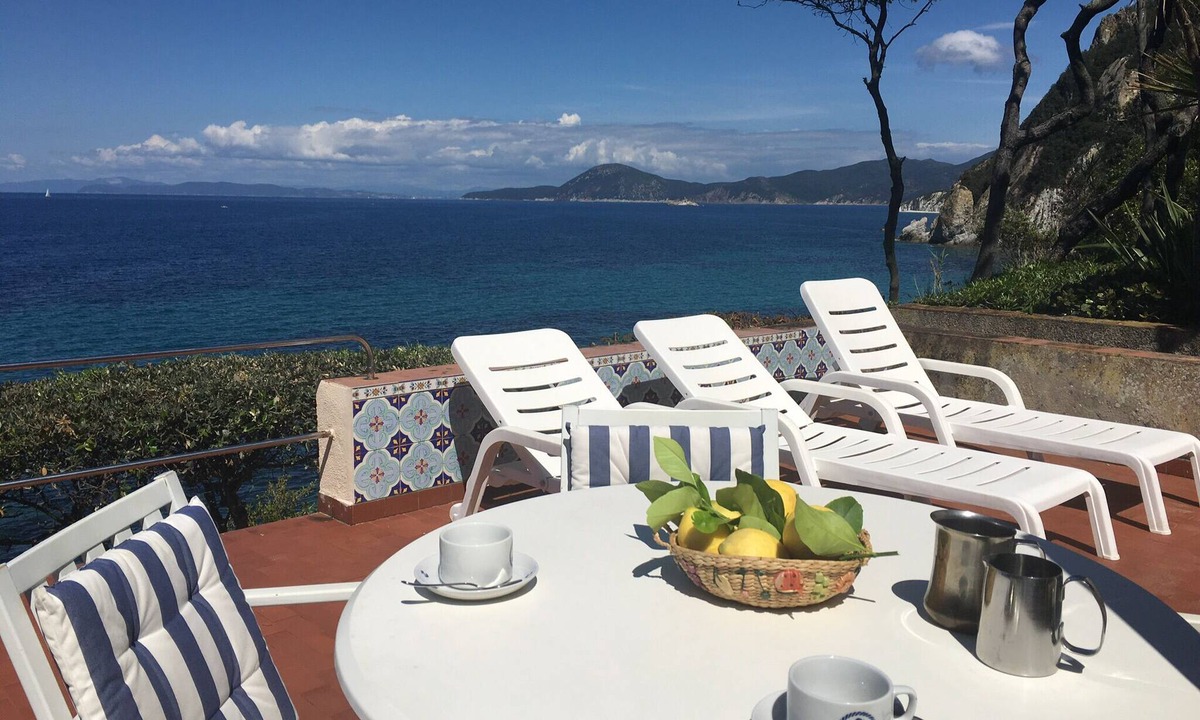 Portoferraio Villa | Villa overlooking the sea